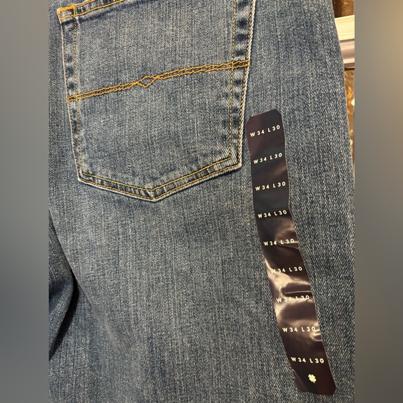 Lucky Brand CoolMax 181 Relaxed fit Straight Leg Jeans size W34 L30 - Picture 6 of 7